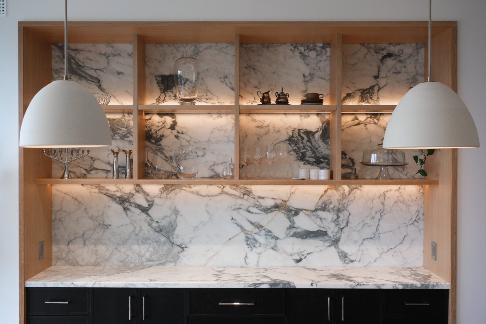 Arabescato Corchia Marble Full Backsplash
